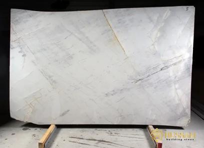 The price of bulk purchase of lightest quartzite is cheap and reasonable